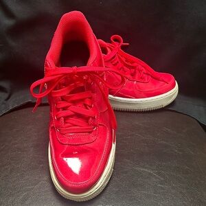 Nike Air siren red sneaker, size 6.5